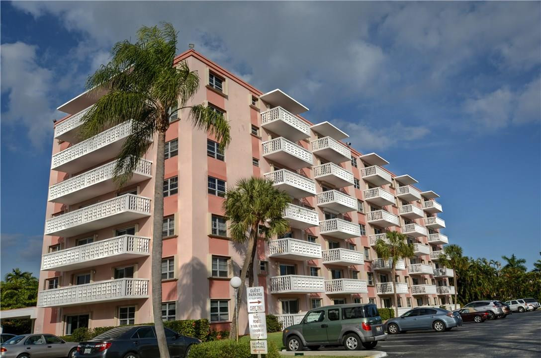 Coral Lake Tower - Residential