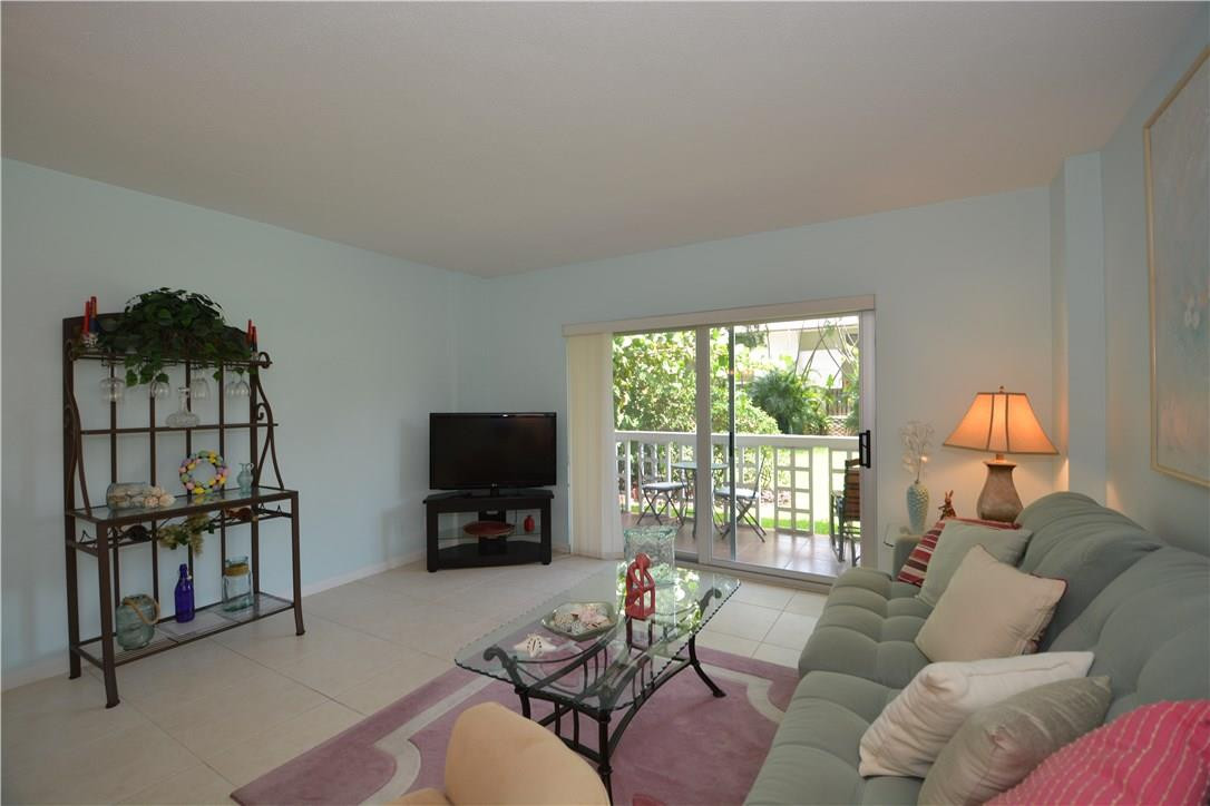Coral Lake Tower - Residential