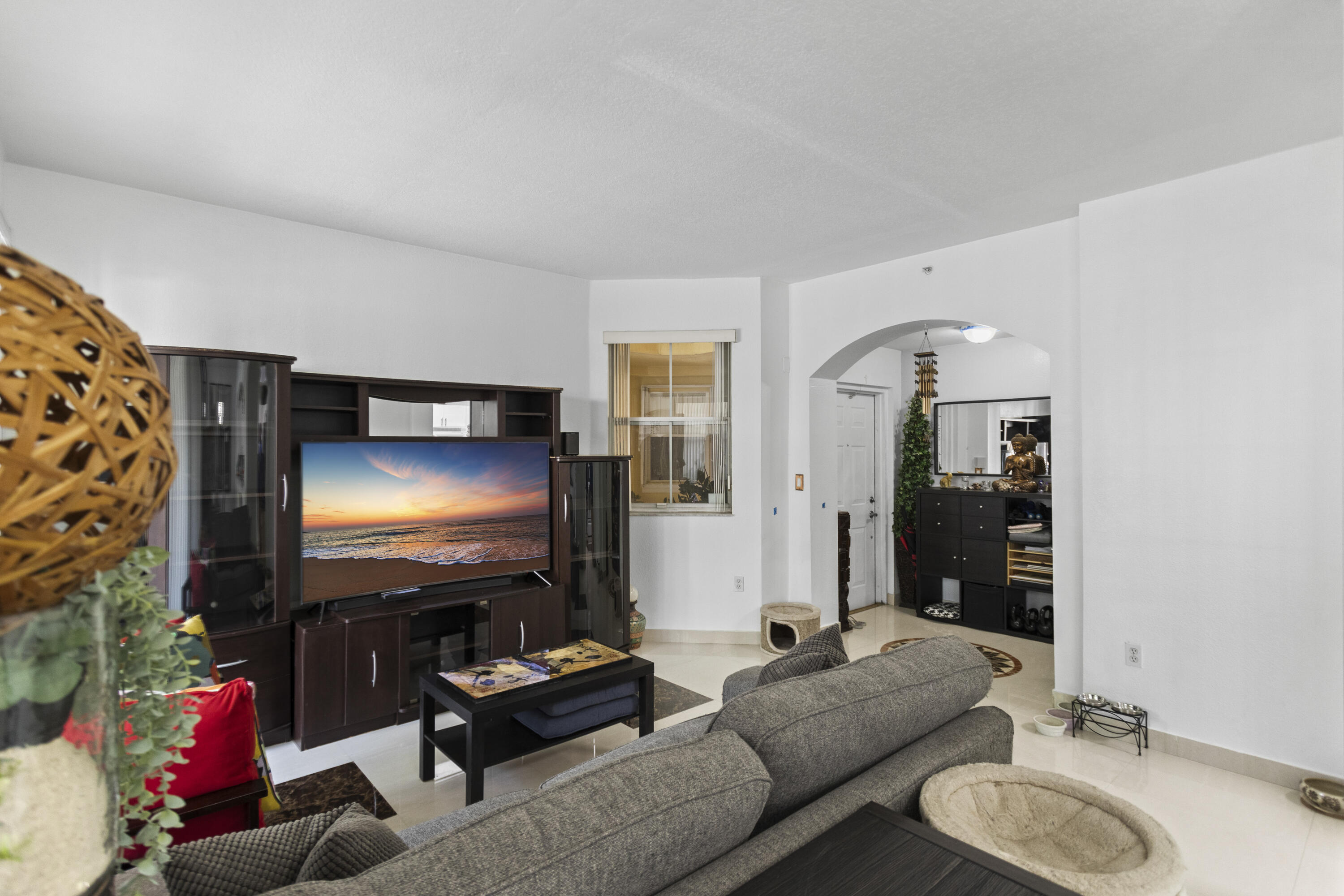 CENTURY PARK CONDO - Residential