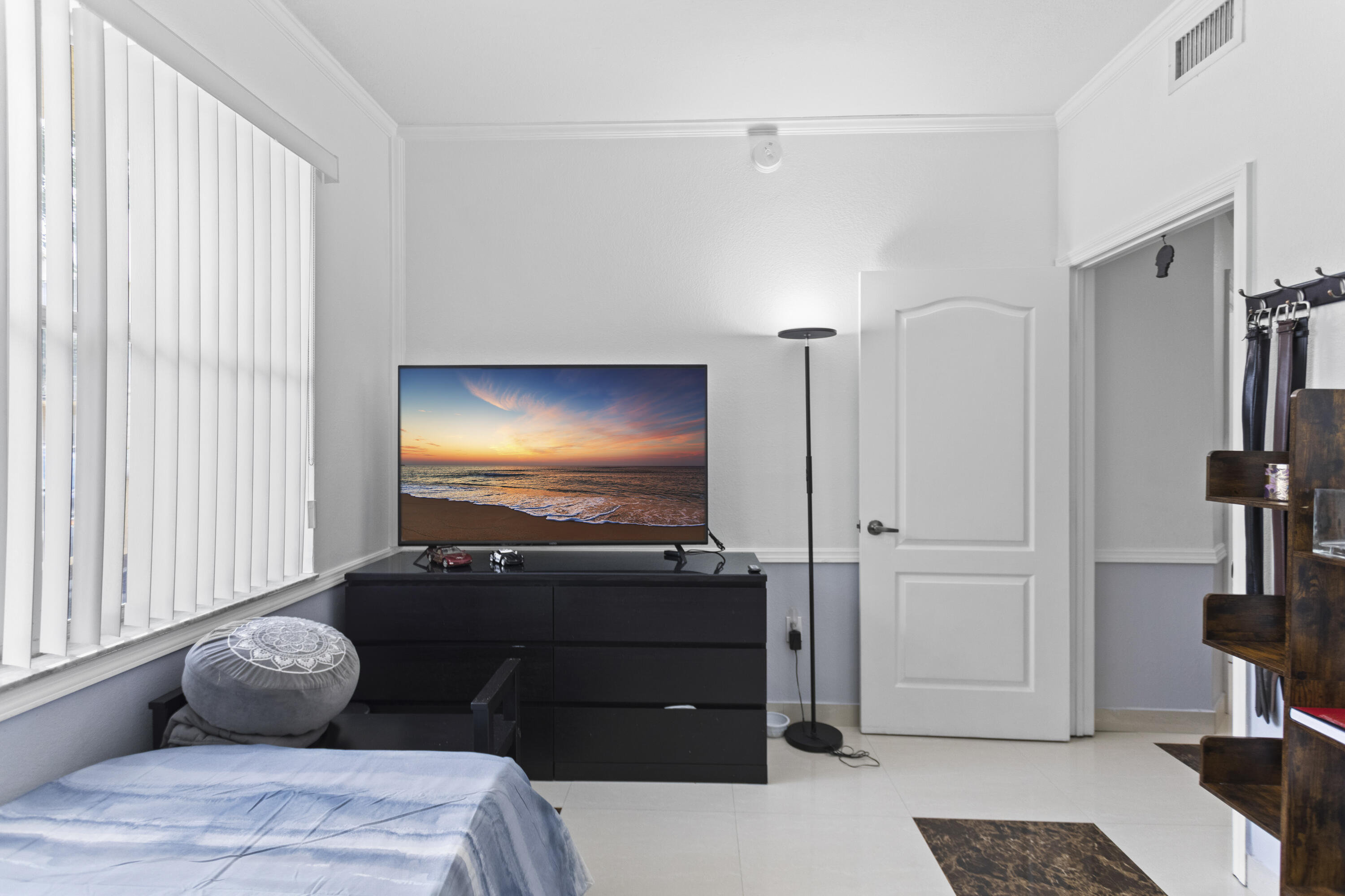 CENTURY PARK CONDO - Residential