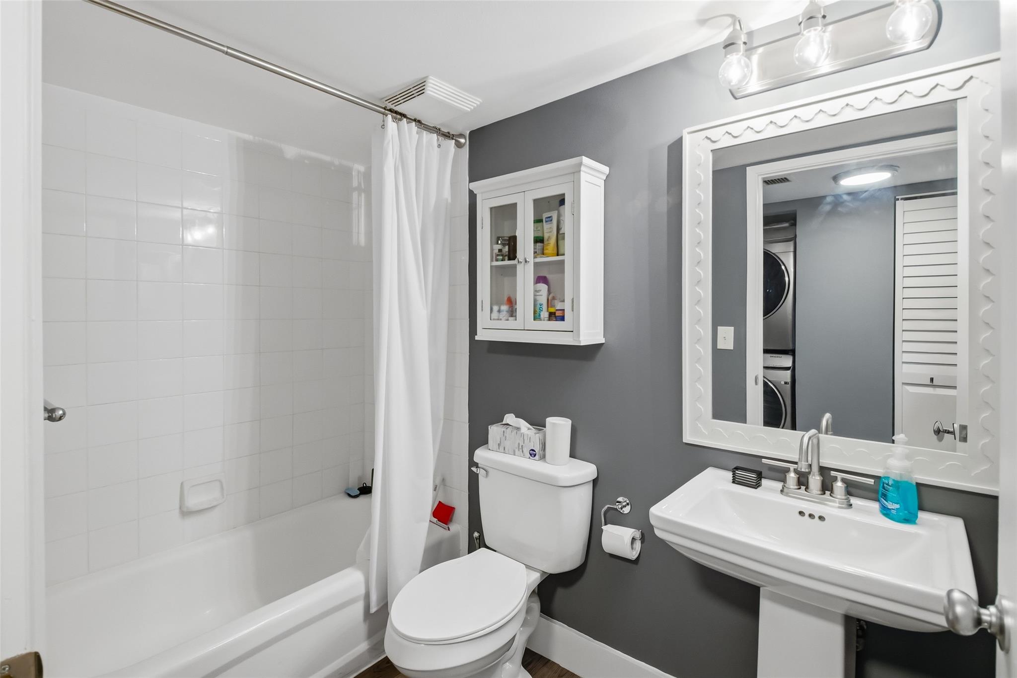 LAS OLAS BY THE RIVER CON - Residential