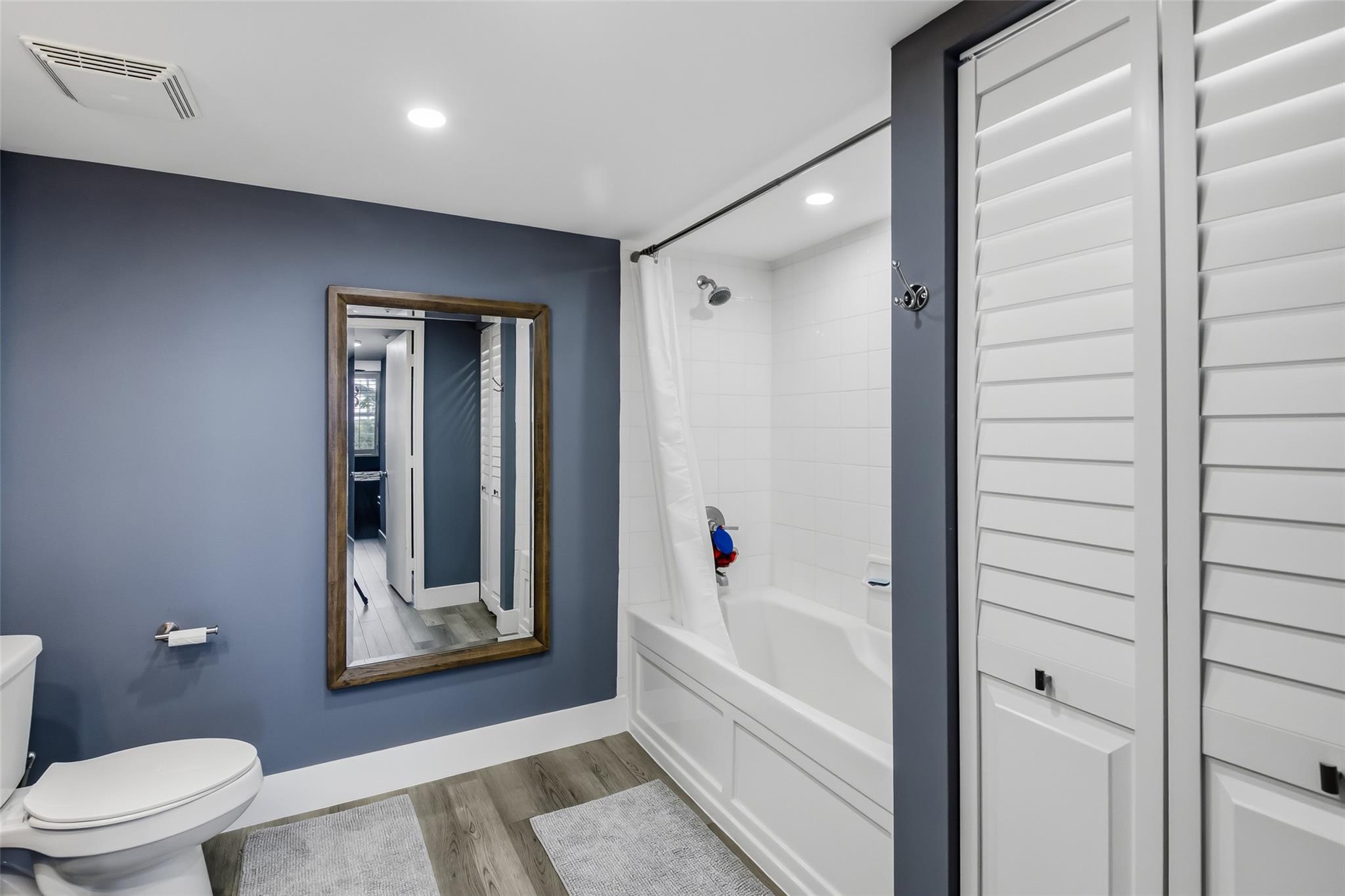 LAS OLAS BY THE RIVER CON - Residential