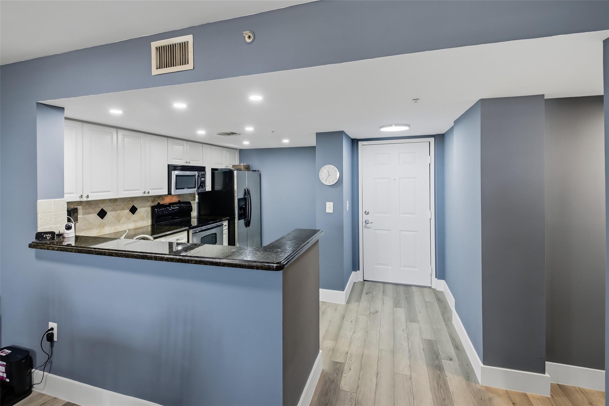 LAS OLAS BY THE RIVER CON - Residential