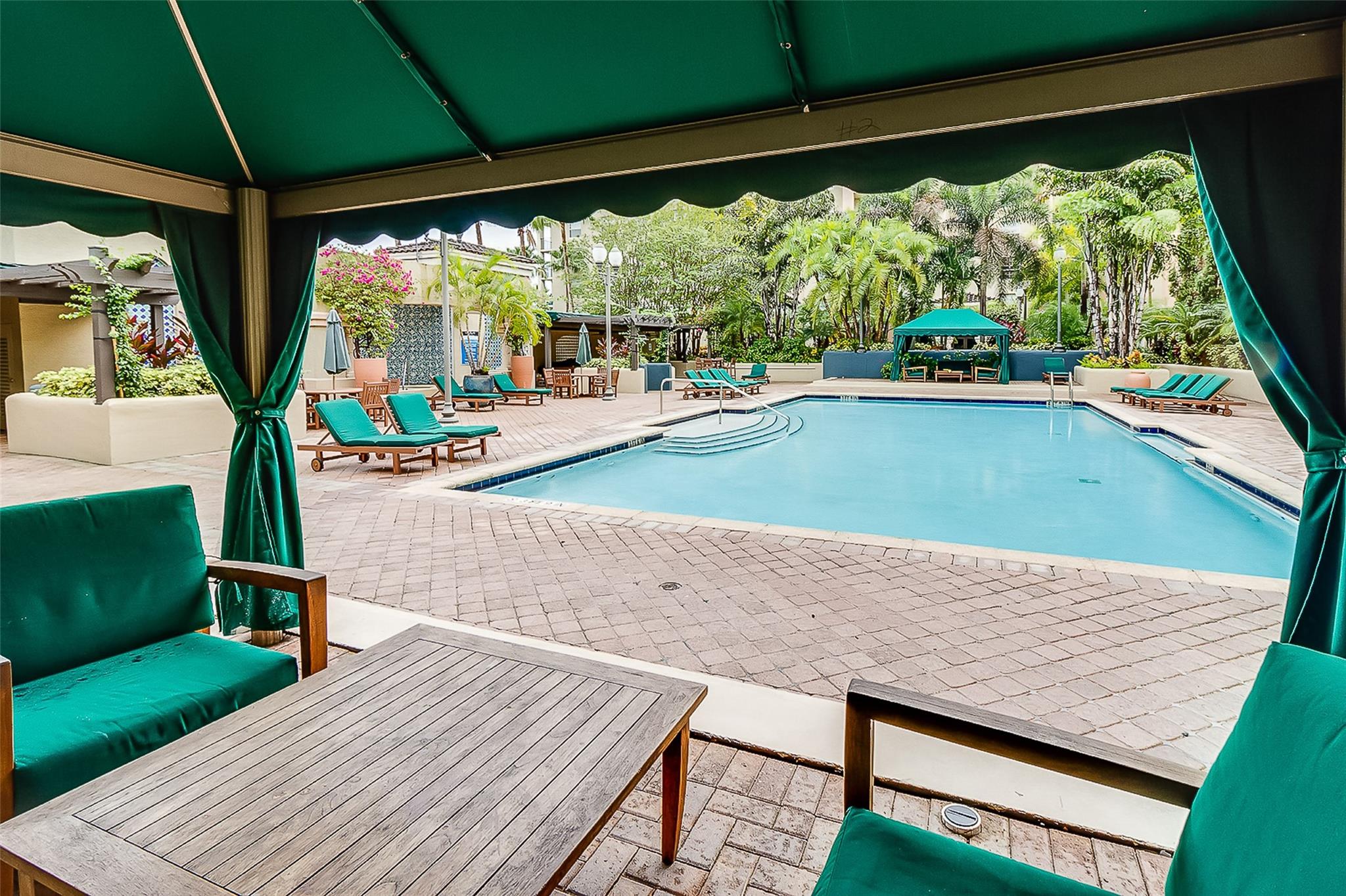 LAS OLAS BY THE RIVER CON - Residential