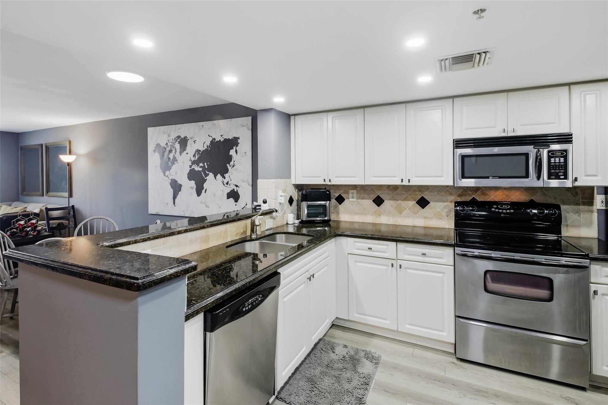 LAS OLAS BY THE RIVER CON - Residential