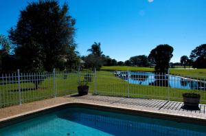 GREENVIEW SHORES 2 OF WELLINGTON - Residential Lease