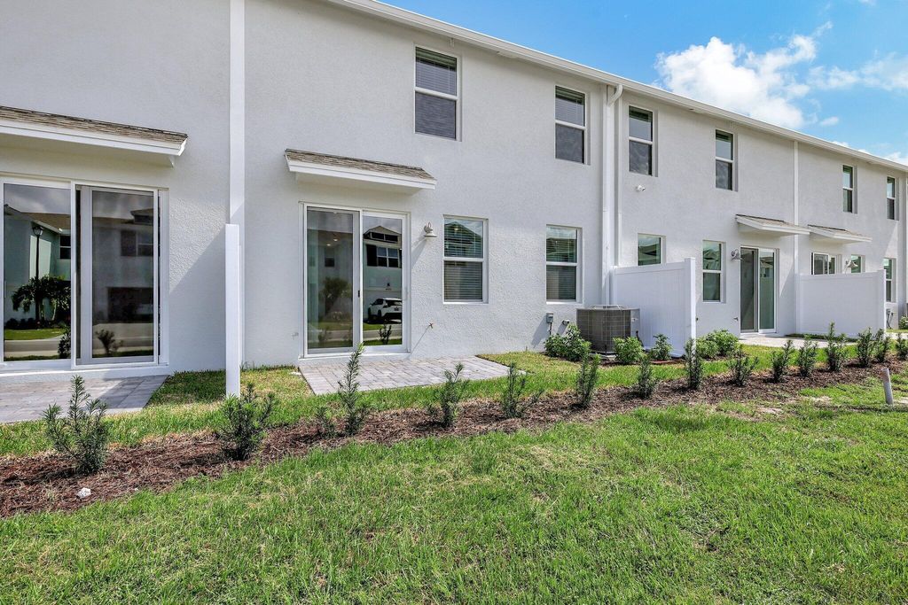 Photo of 5767 SE Edgewater Circle, Stuart, FL 34997 (MLS # R11144804)