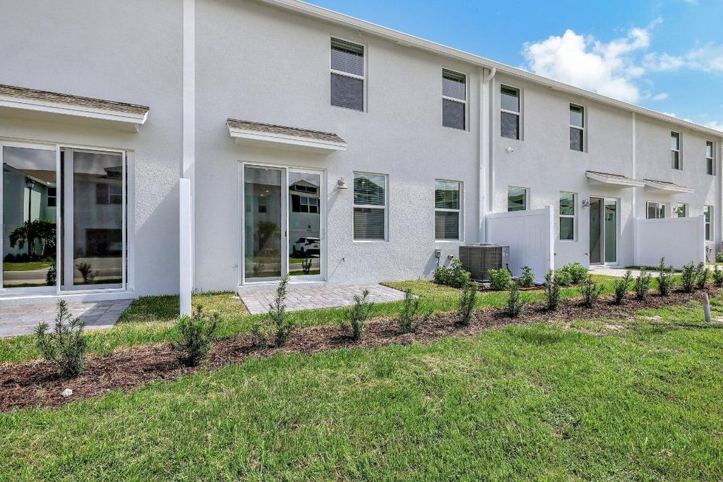 Photo of 5767 SE Edgewater Circle, Stuart, FL 34997 (MLS # R11144804)