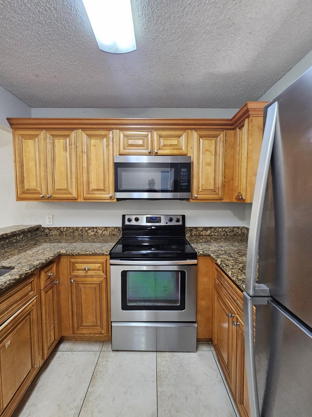 PALM BEACH PLACE CONDO - Residential Lease