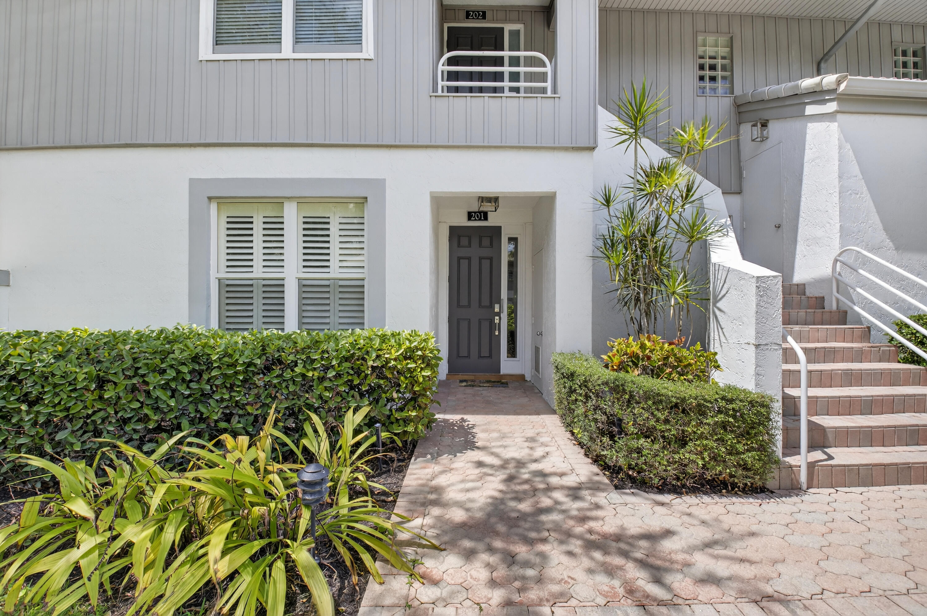 COVE AT BOCA WEST CONDO - Residential