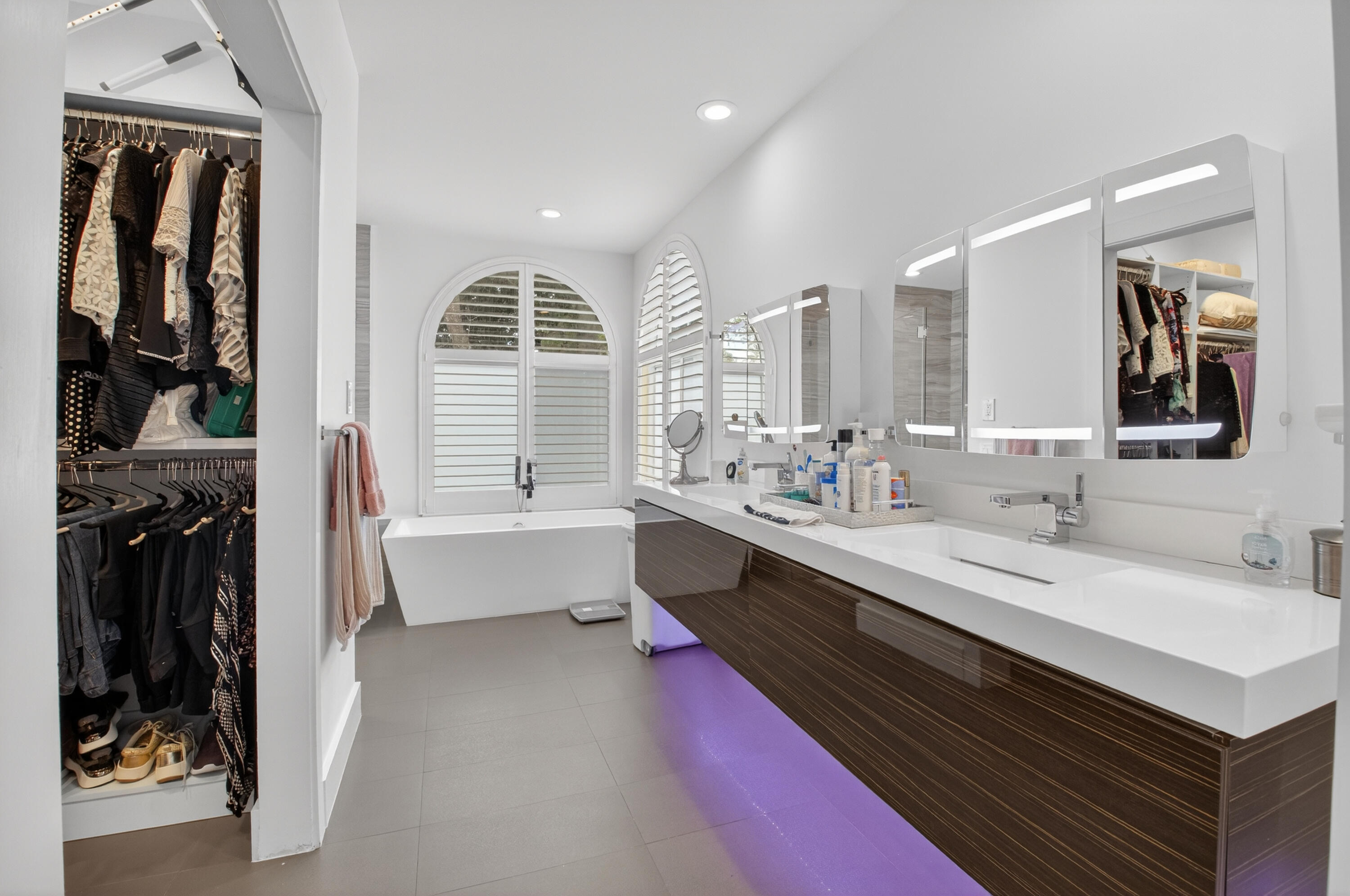 COVE AT BOCA WEST CONDO - Residential