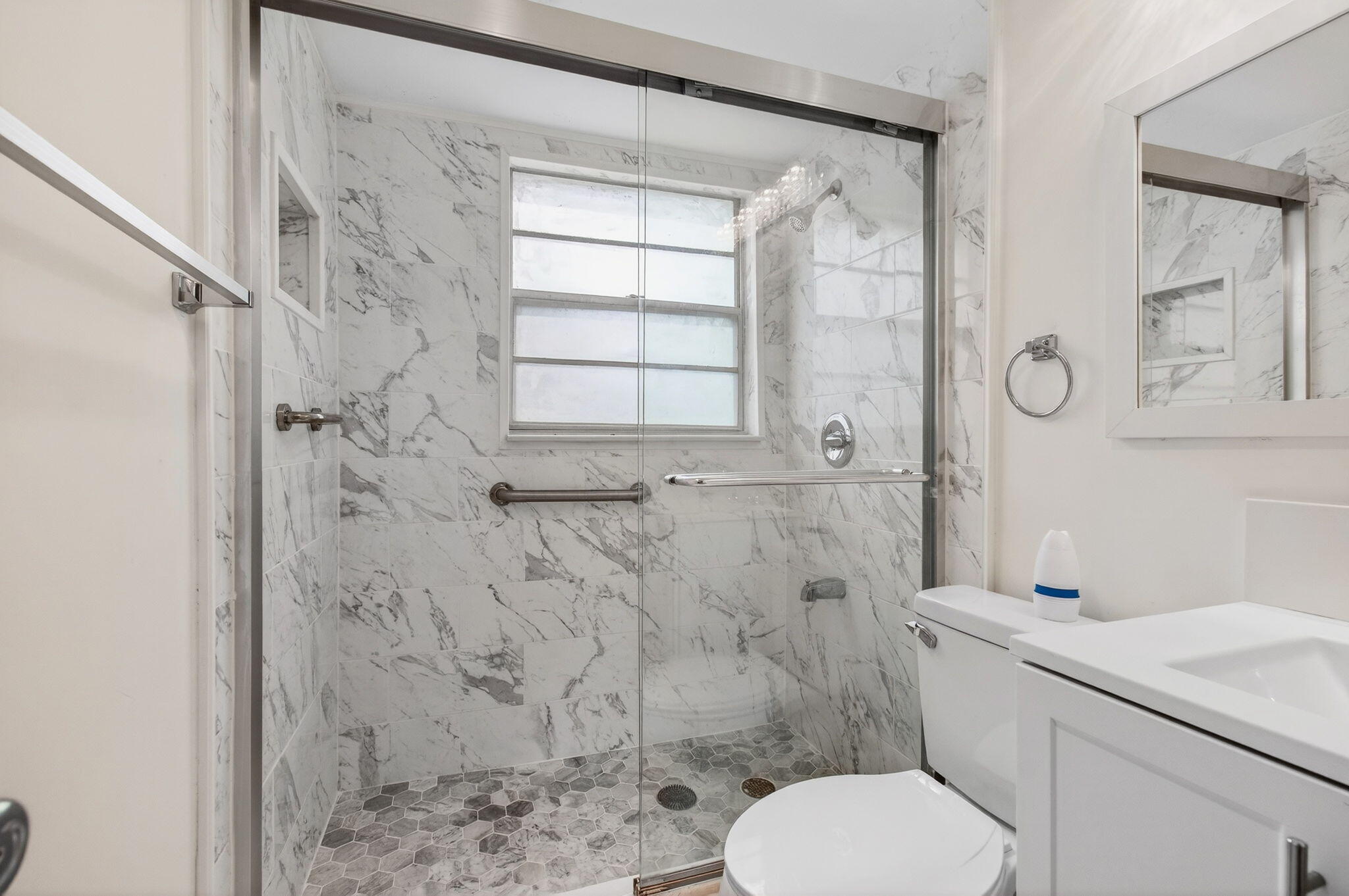 FANSHAW AT CENTURY VILLAGE CONDO - Residential