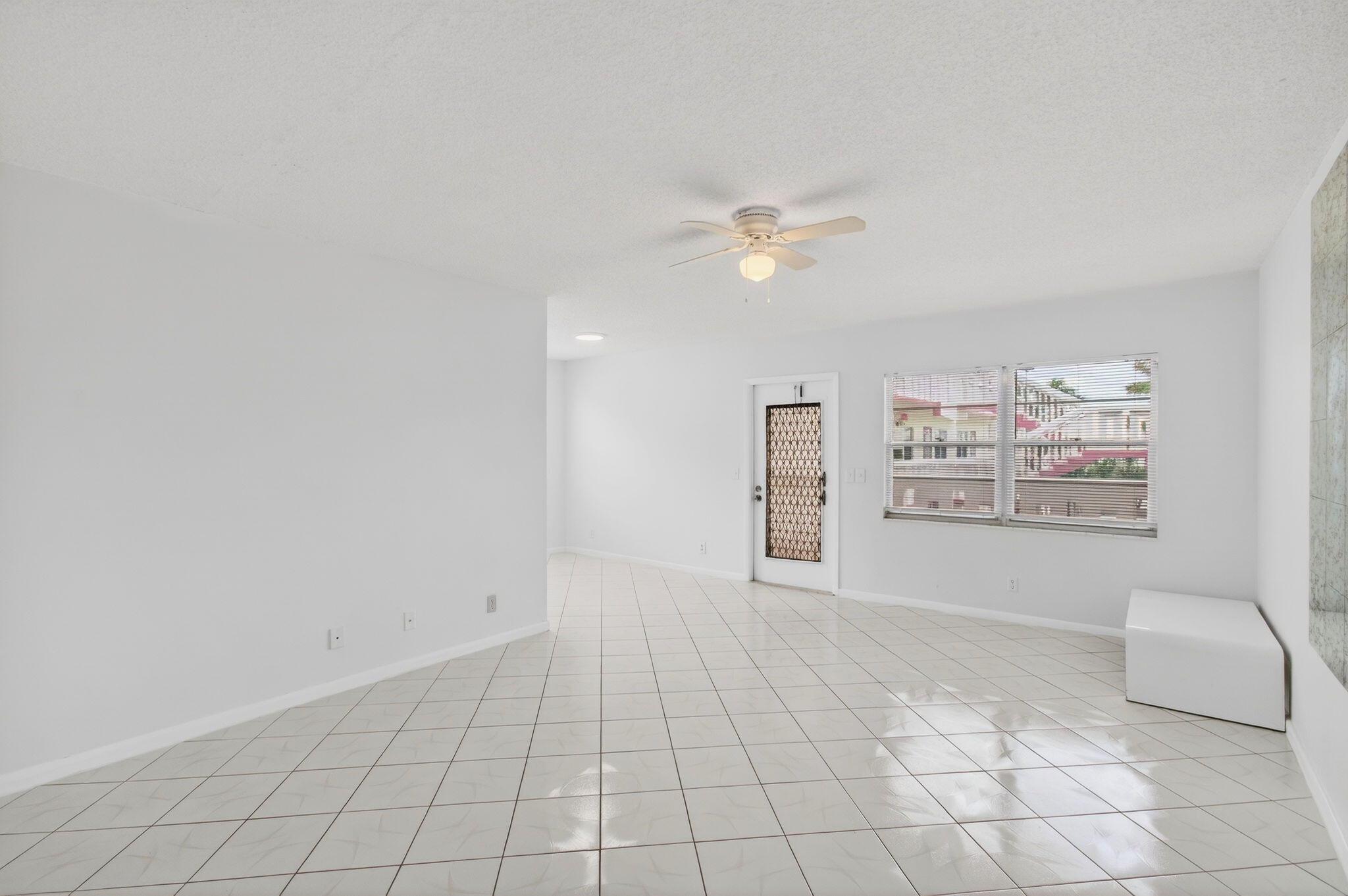 FANSHAW AT CENTURY VILLAGE CONDO - Residential