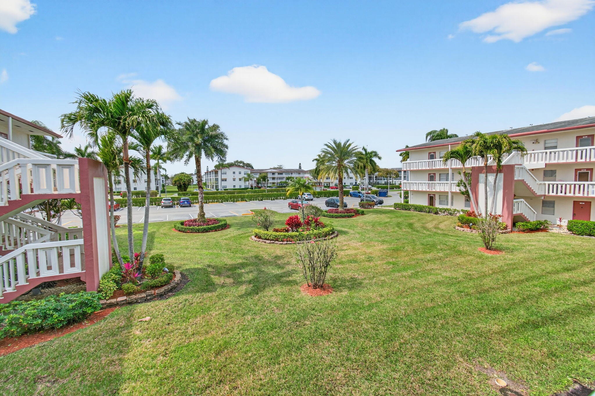 FANSHAW AT CENTURY VILLAGE CONDO - Residential