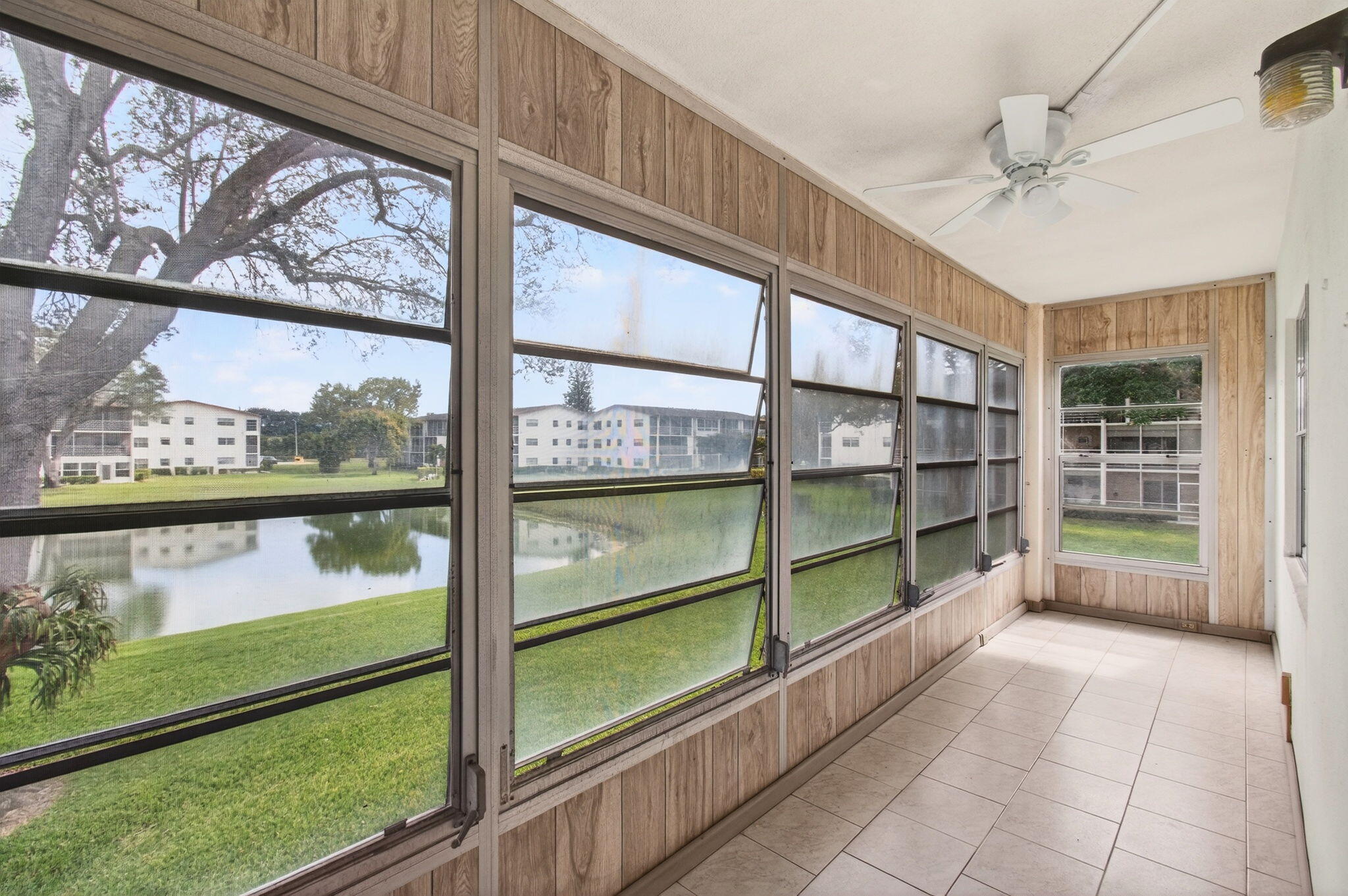 FANSHAW AT CENTURY VILLAGE CONDO - Residential