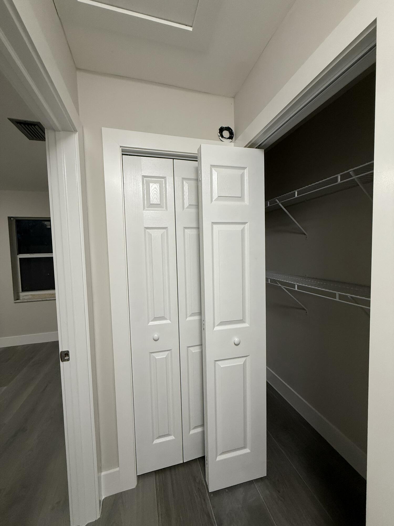NORTH LAKE WORTH - Residential Lease
