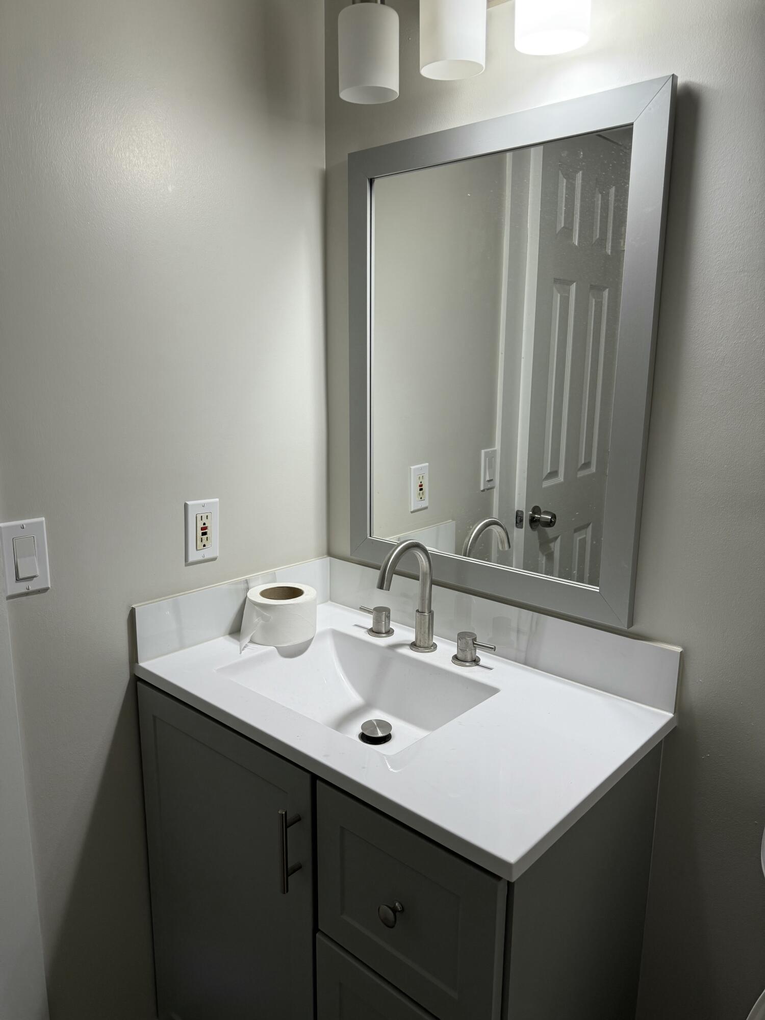 NORTH LAKE WORTH - Residential Lease