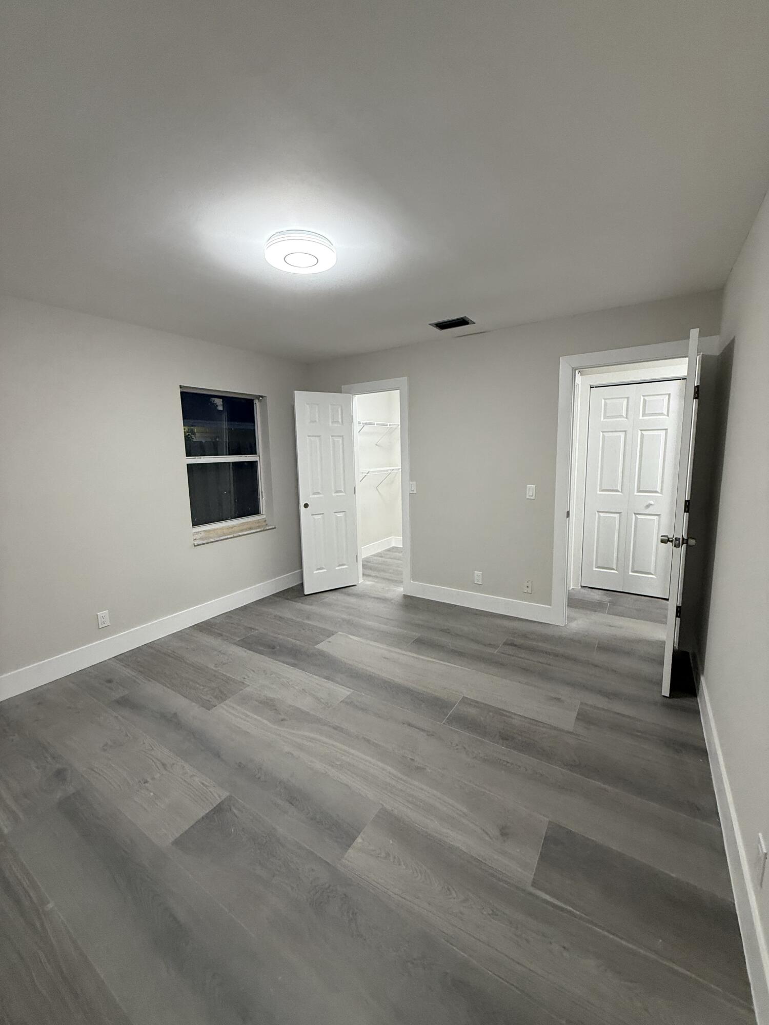 NORTH LAKE WORTH - Residential Lease