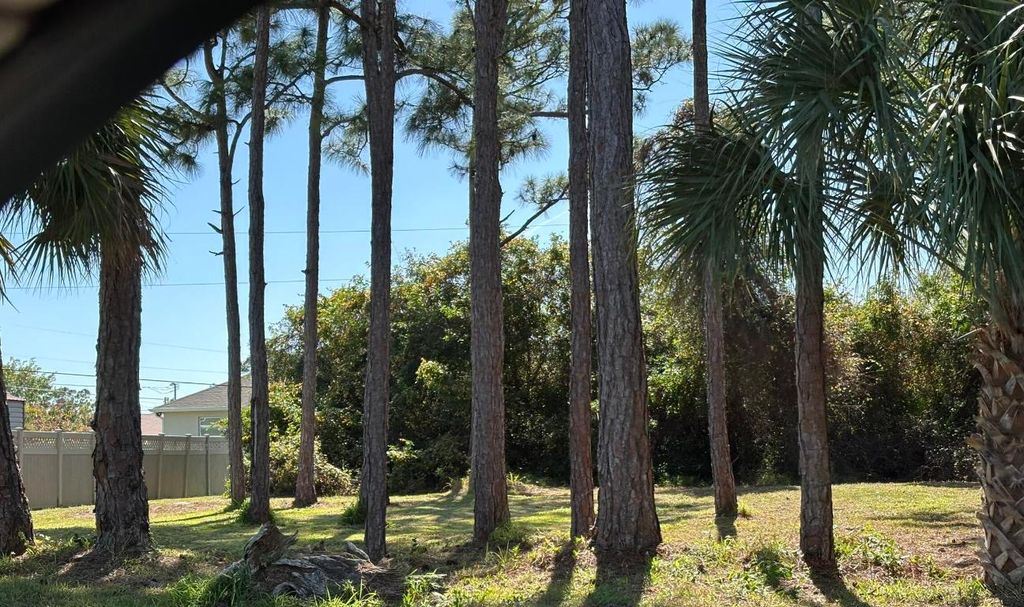 Photo of 662 SE Polynesian Avenue, Port Saint Lucie, FL 34983 (MLS # R11057861)