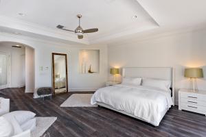 LAKE ROGERS ISLE UNIT E - Residential