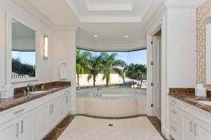 LAKE ROGERS ISLE UNIT E - Residential