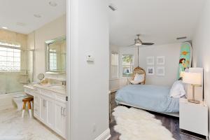 LAKE ROGERS ISLE UNIT E - Residential