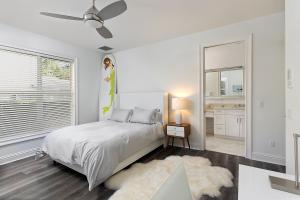 LAKE ROGERS ISLE UNIT E - Residential