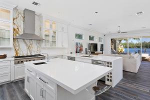 LAKE ROGERS ISLE UNIT E - Residential