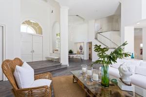 LAKE ROGERS ISLE UNIT E - Residential