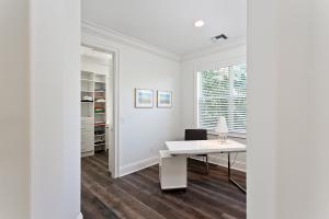 LAKE ROGERS ISLE UNIT E - Residential