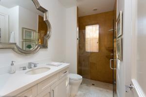 LAKE ROGERS ISLE UNIT E - Residential