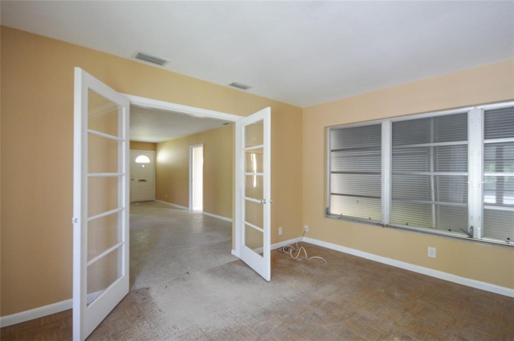 MARY-KNOLL - Residential
