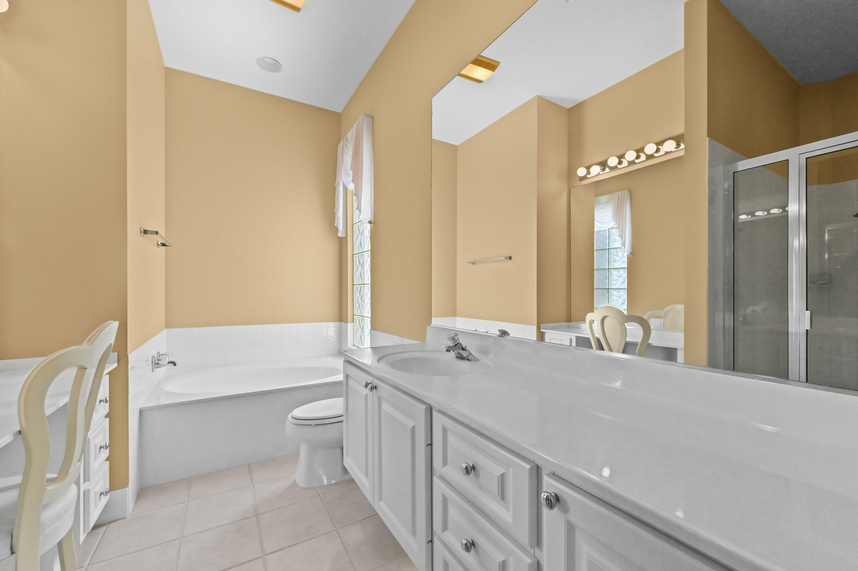 RIVERWALK PL 4 - Residential