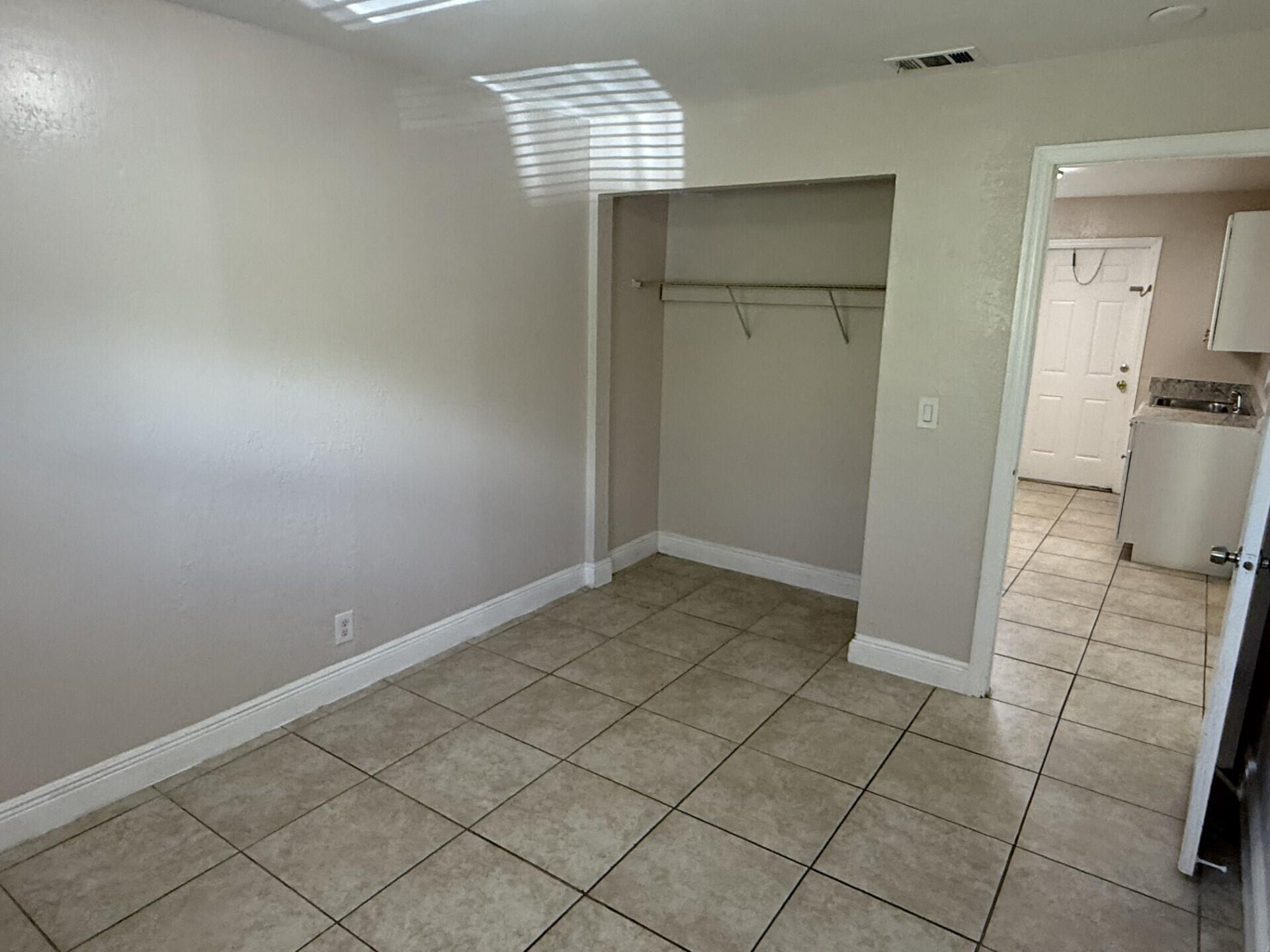 ACREHOME PARK - Residential Lease