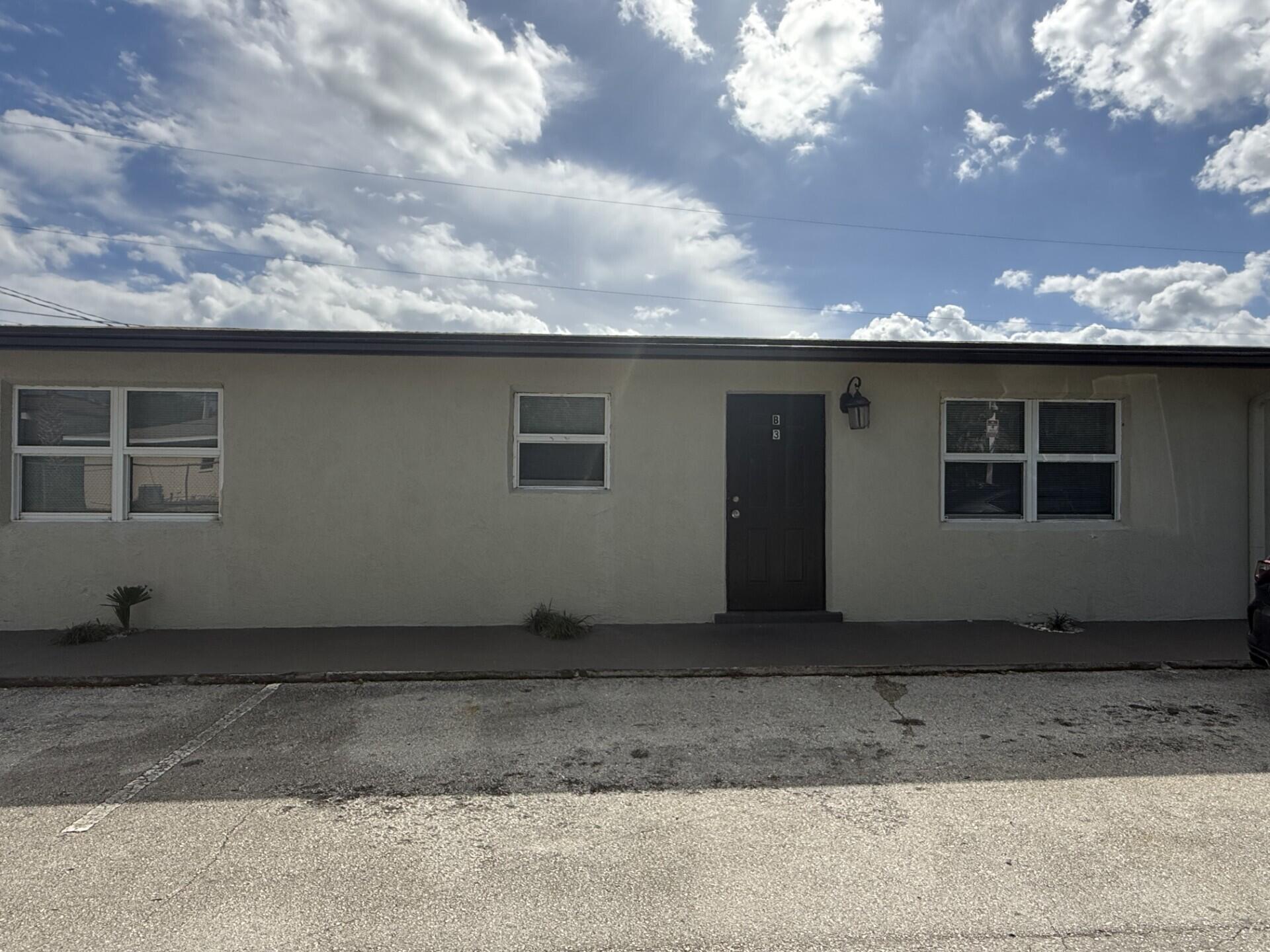 ACREHOME PARK - Residential Lease