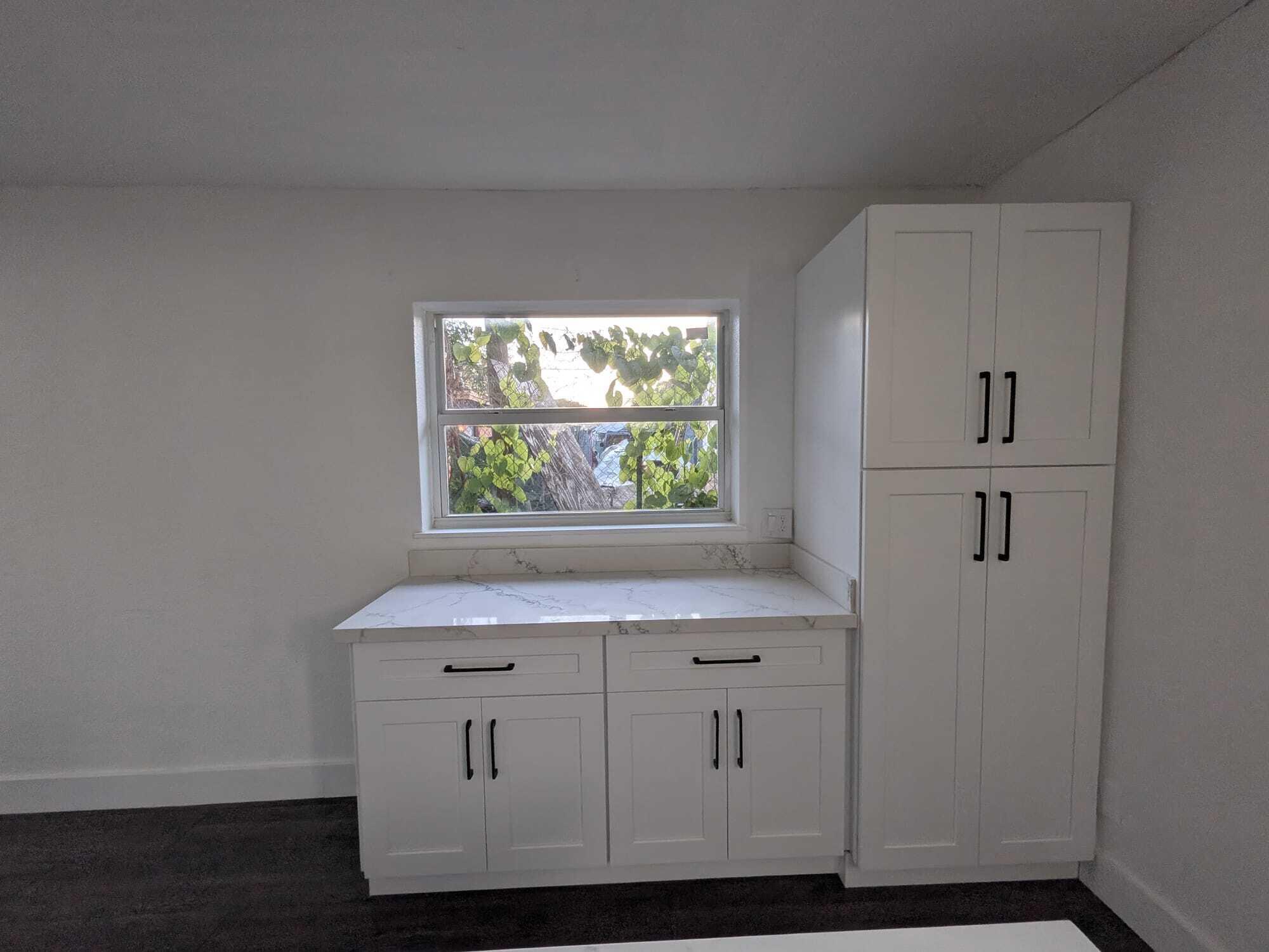 33-48-42 W 50 OF E 550 OF - Residential