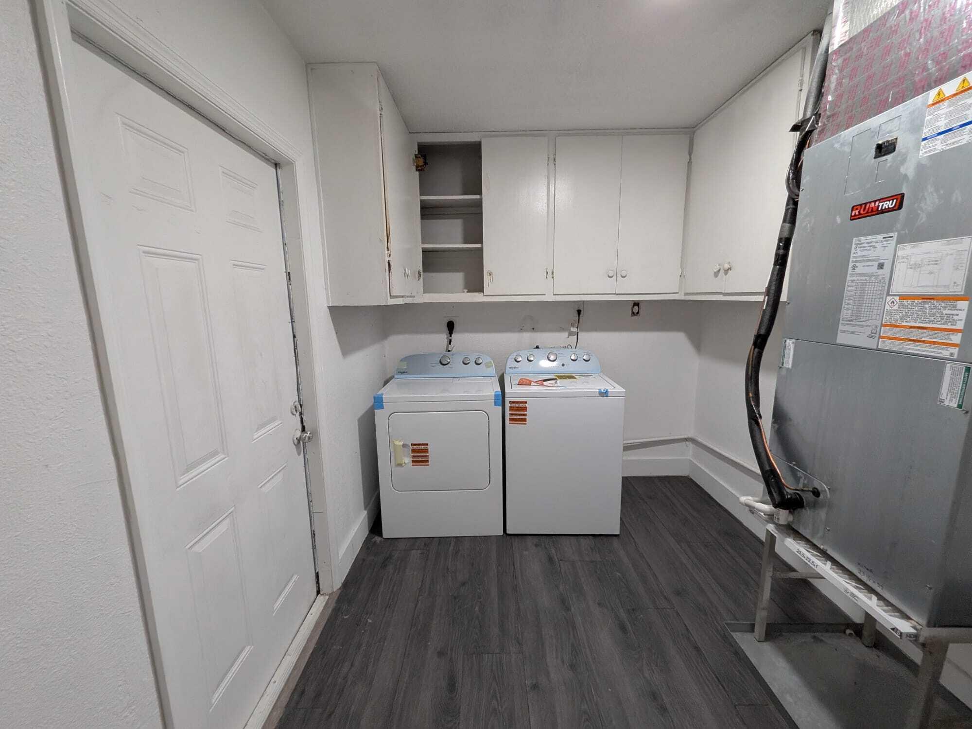 33-48-42 W 50 OF E 550 OF - Residential