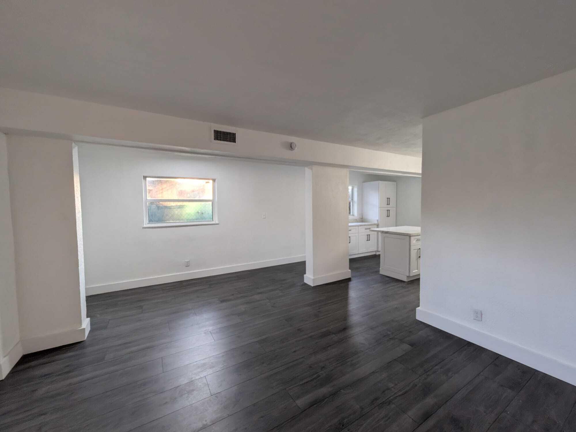 33-48-42 W 50 OF E 550 OF - Residential