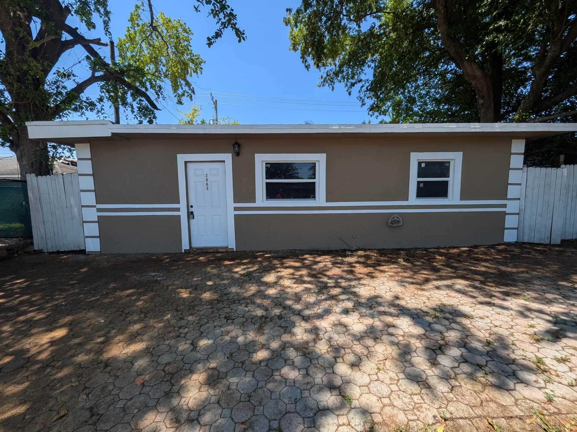 33-48-42 W 50 OF E 550 OF - Residential