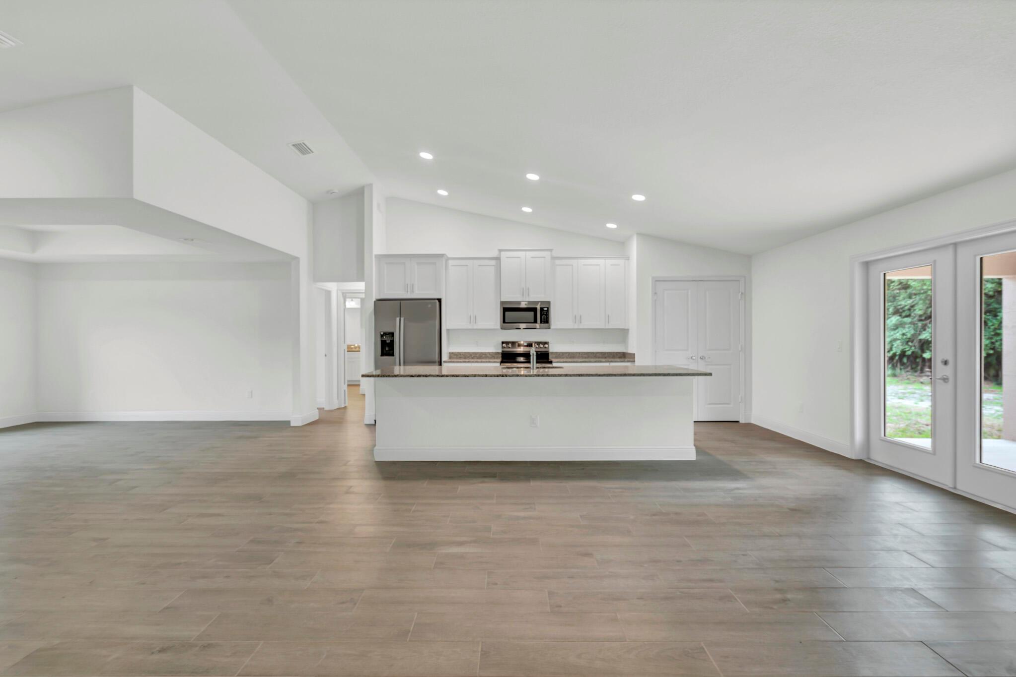 13608 69th Street N