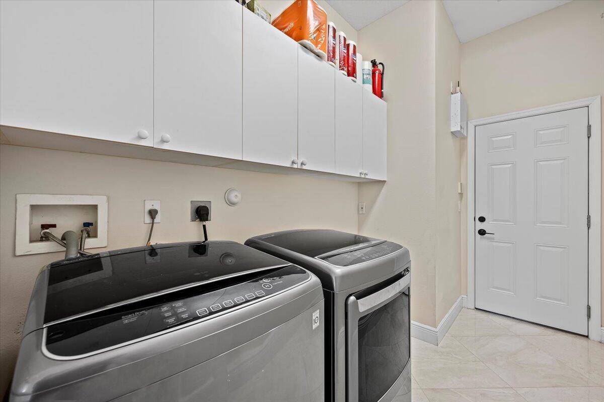 ORANGE GROVE EST - Residential