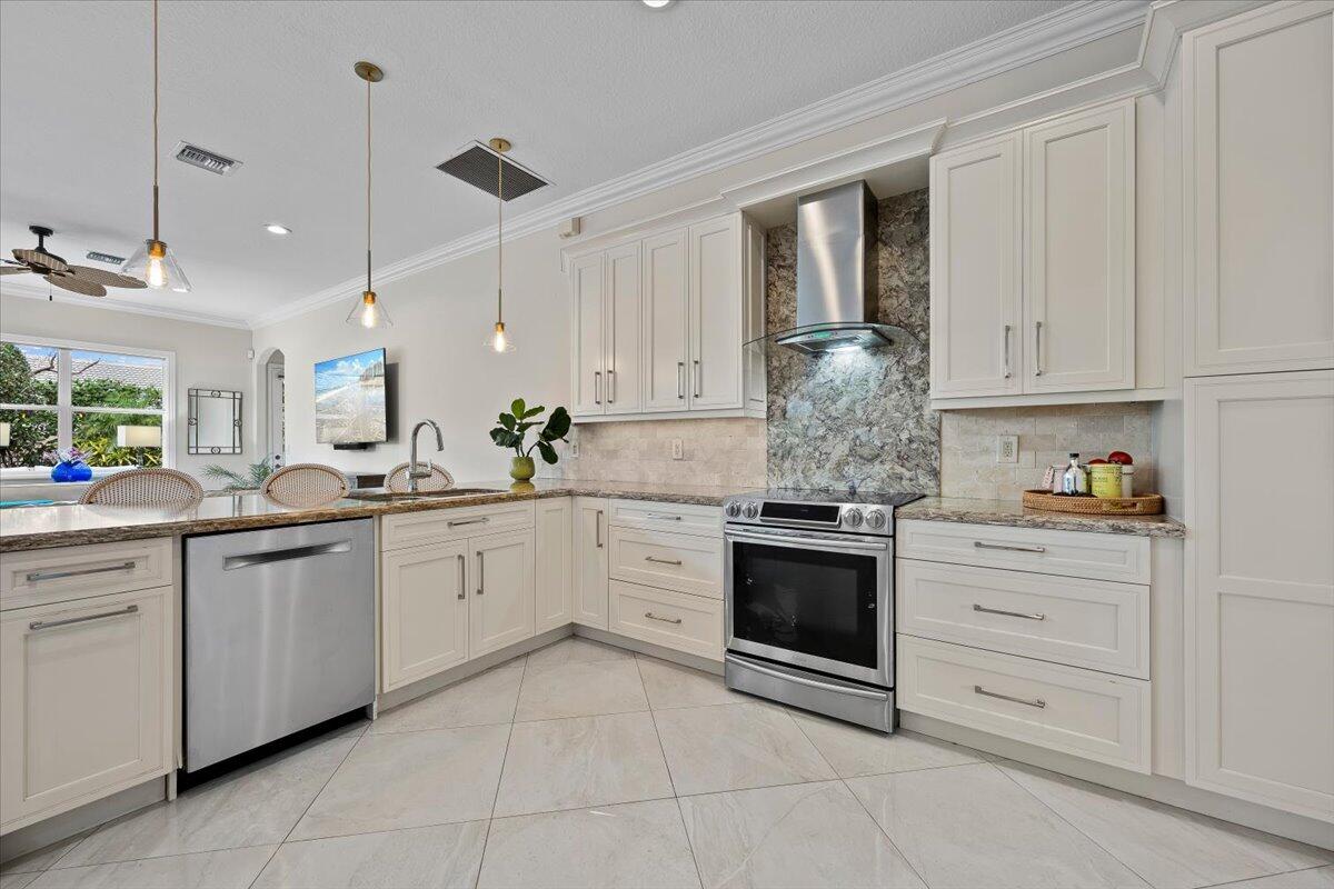 ORANGE GROVE EST - Residential