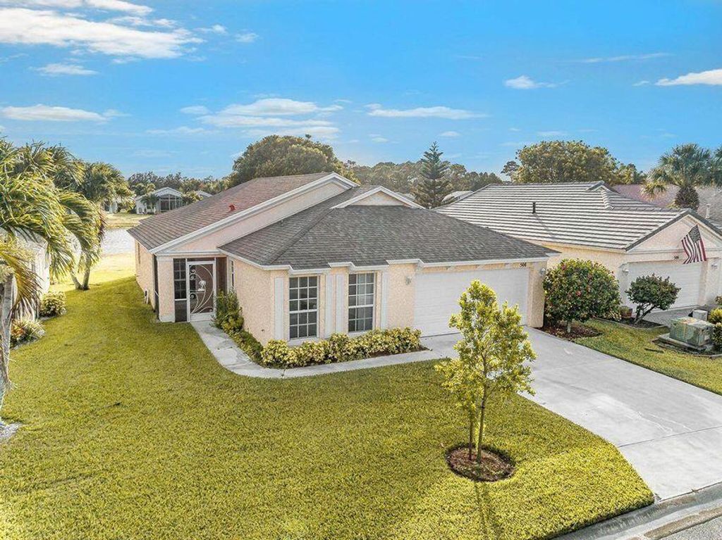 Photo of 508 SW Indian Key Drive, Port Saint Lucie, FL 34986 (MLS # R10810101)
