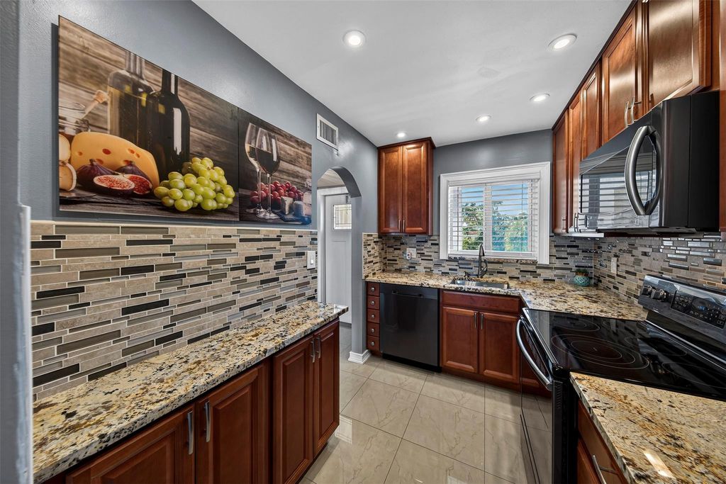 Photo of 2951 E Sunrise Lakes Drive #312, Sunrise, FL 33322 (MLS # F10543284)