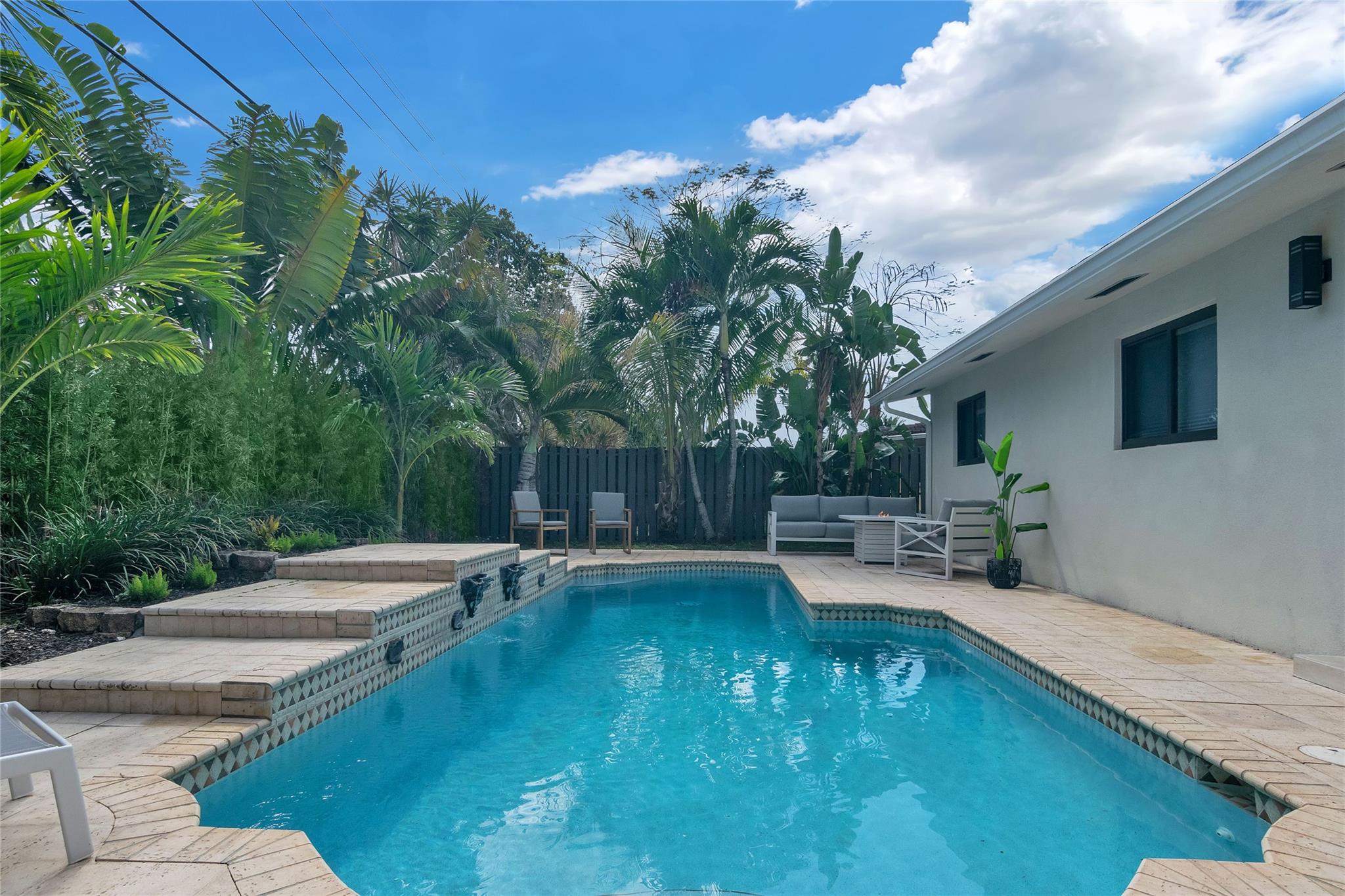 Jenada Villas 1 Add 42-7 - Residential