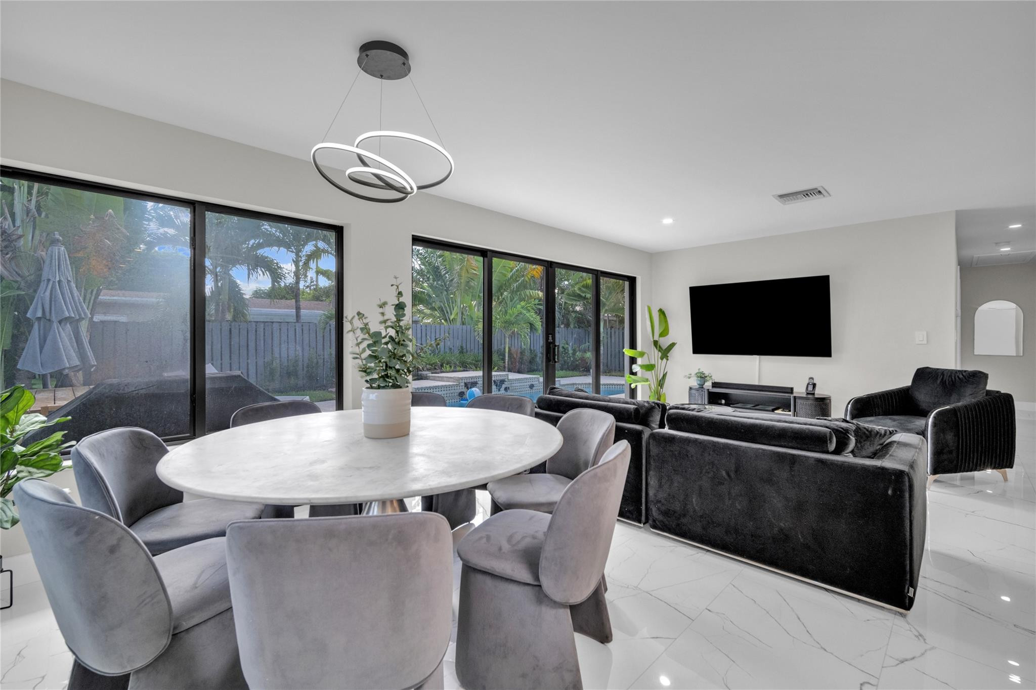 Jenada Villas 1 Add 42-7 - Residential