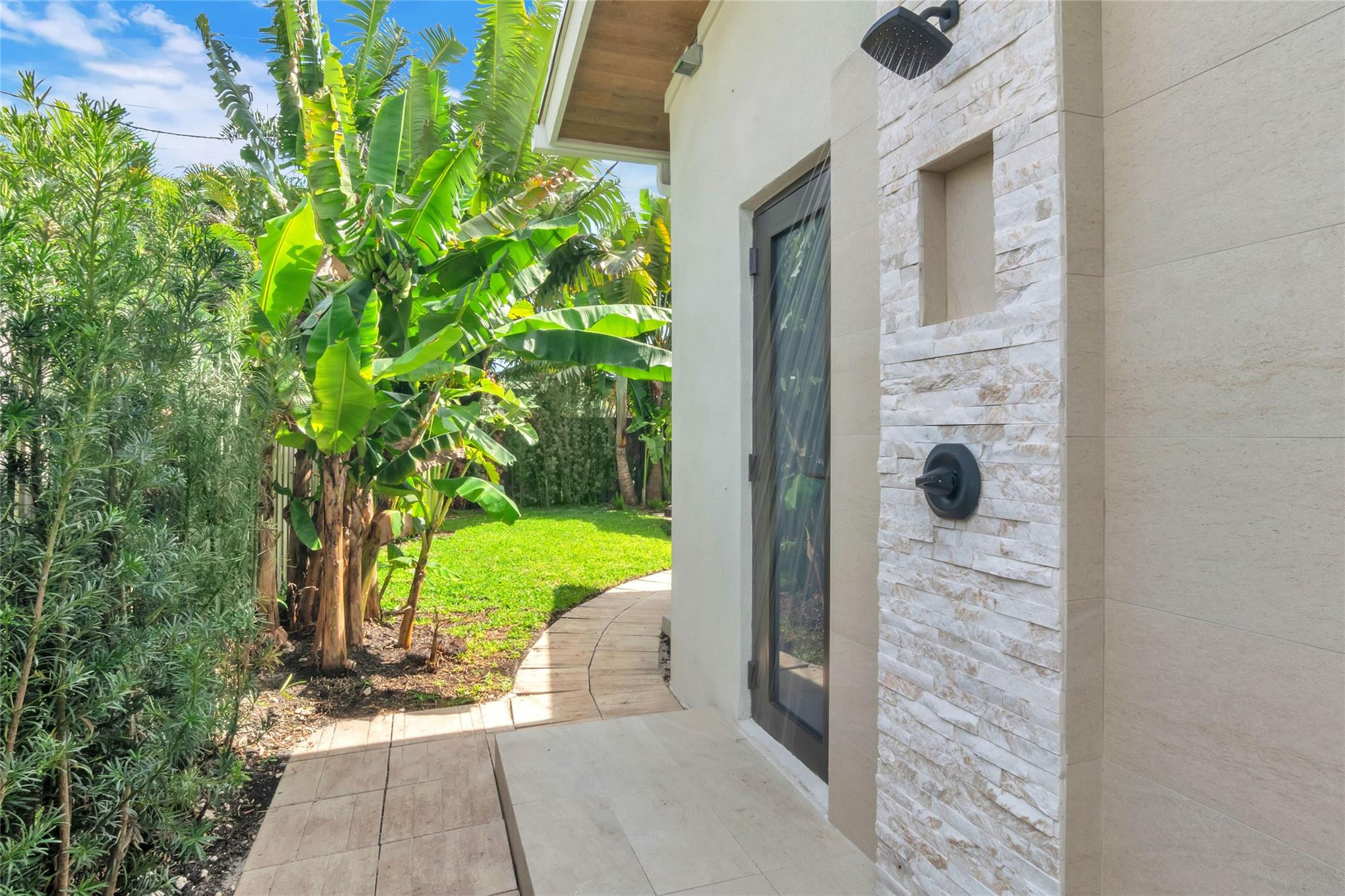 Jenada Villas 1 Add 42-7 - Residential