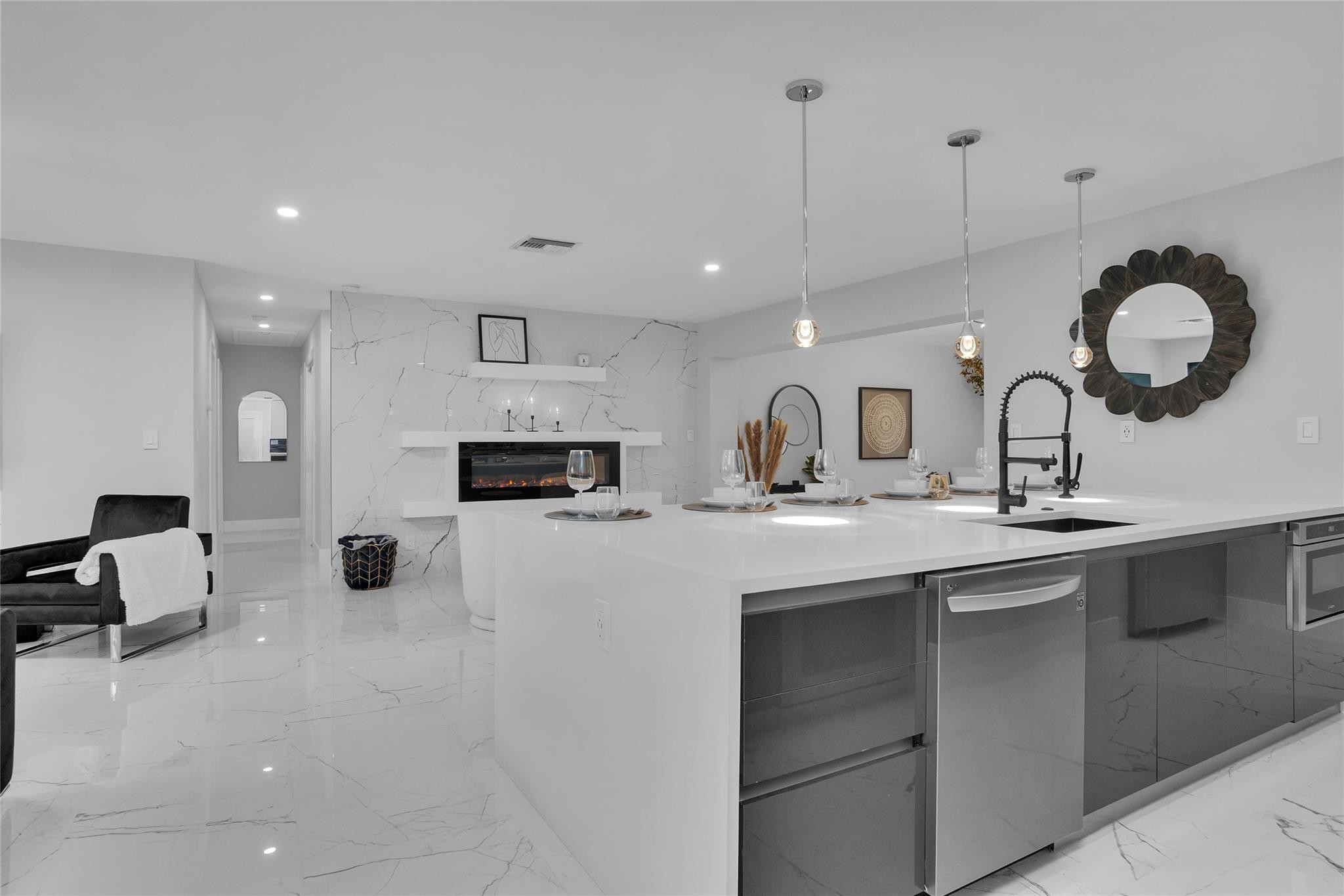 Jenada Villas 1 Add 42-7 - Residential