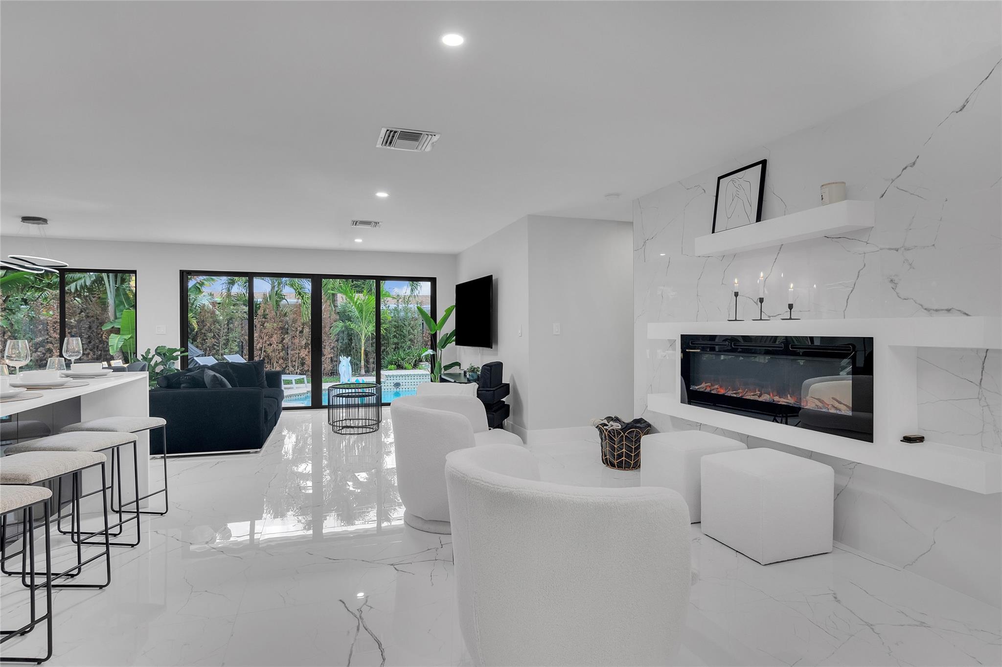 Jenada Villas 1 Add 42-7 - Residential