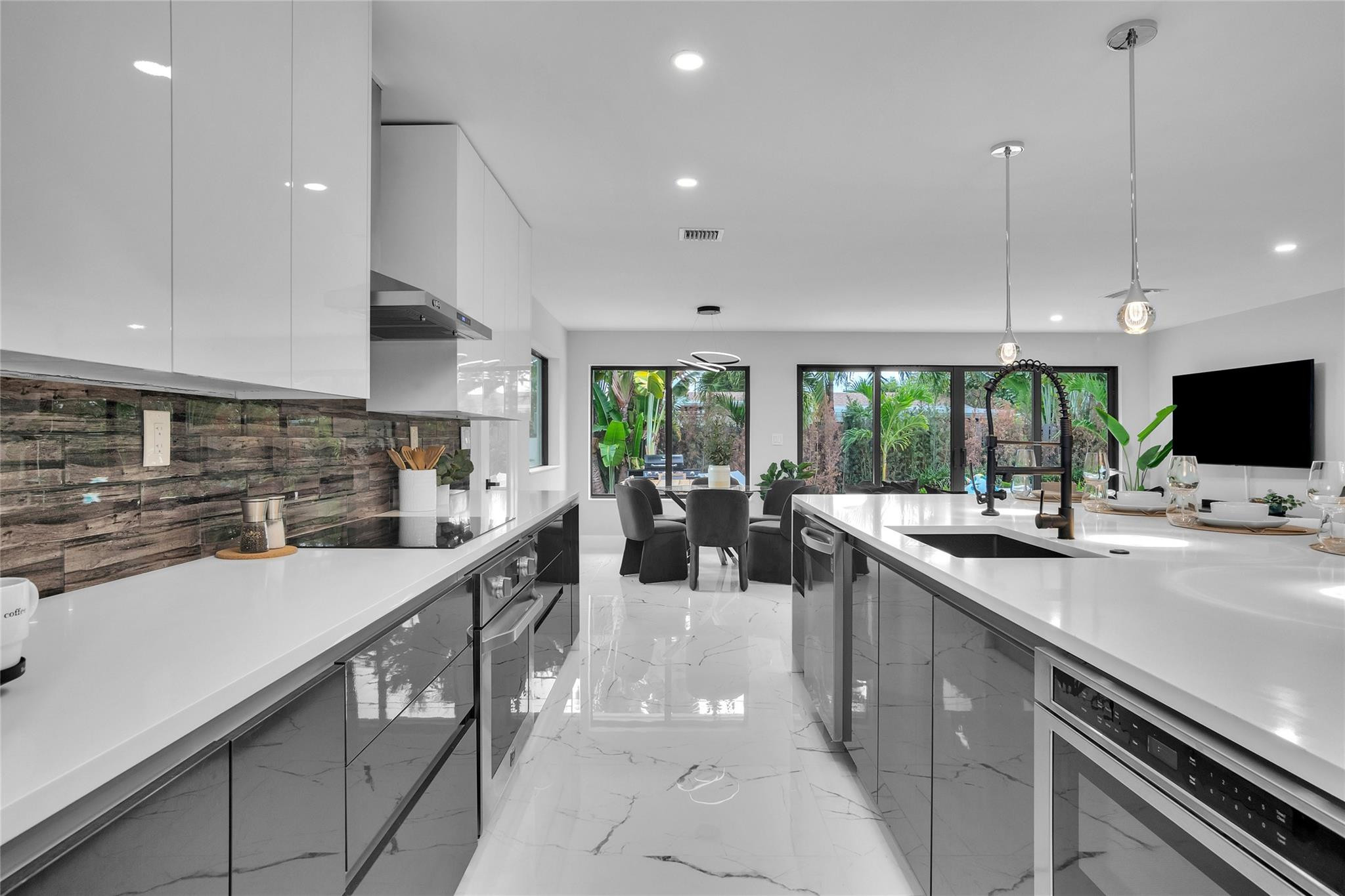 Jenada Villas 1 Add 42-7 - Residential